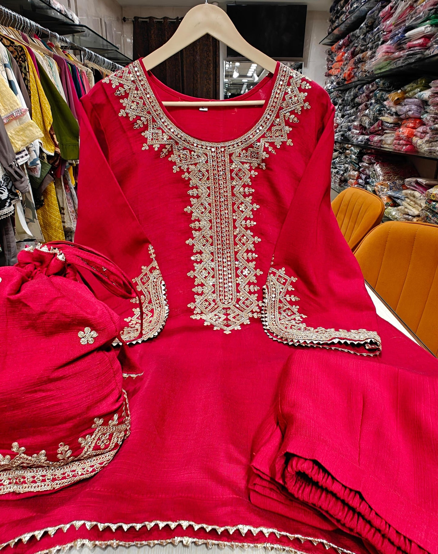 Coord - set with potli and pants