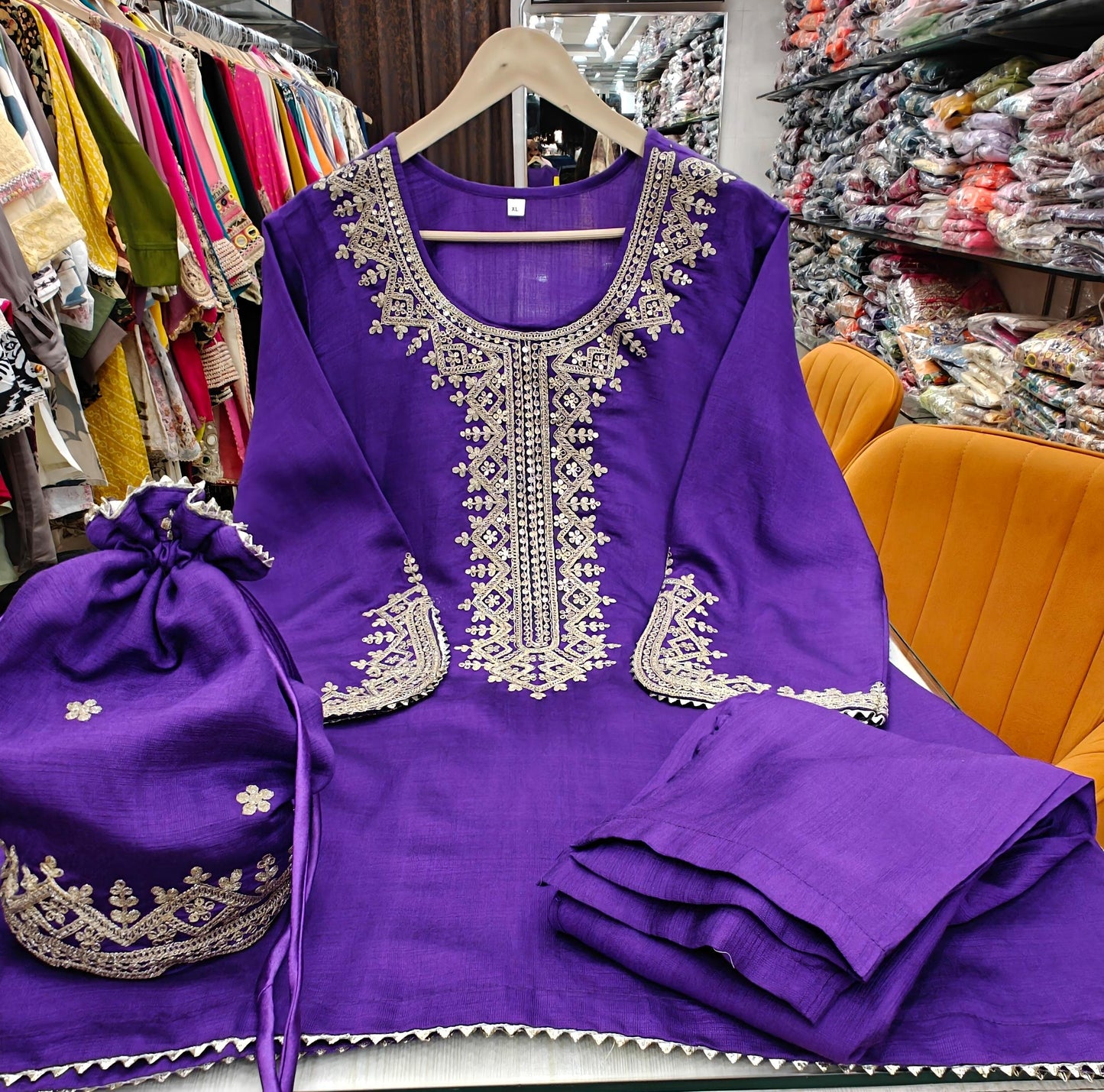 Coord - set with potli and pants